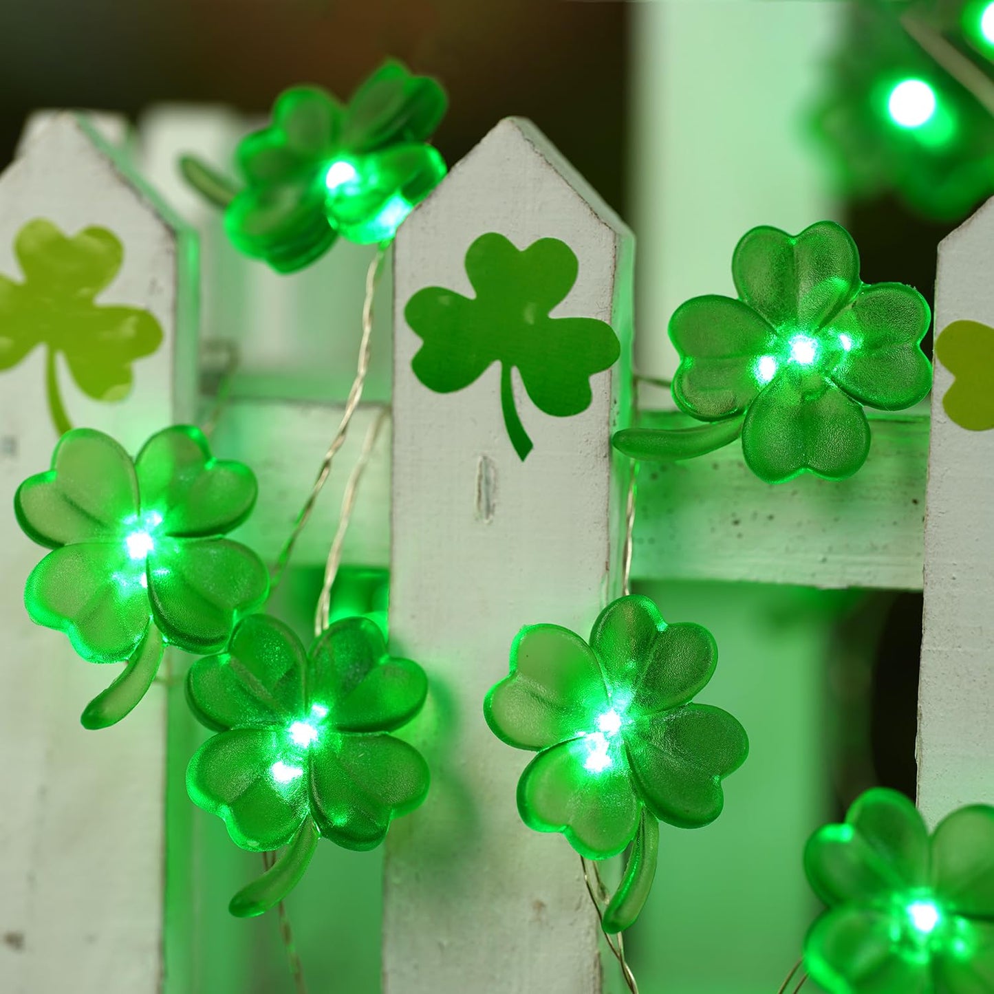 St Patricks Day Decorations Shamrocks String Lights Battery Operated with Remote 10 ft 40 LEDs Lucky Clover Green Lights for Bedroom Party Feast of Saint St. Patrick's Day Decoration