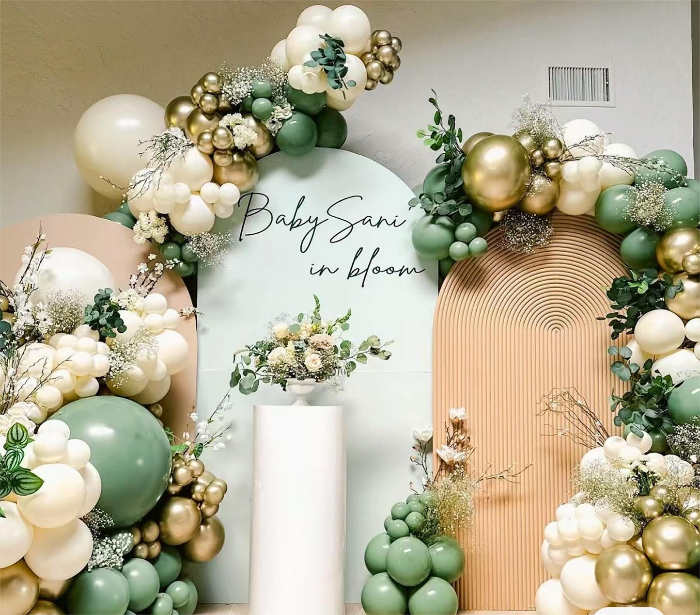 Sage Green White Gold Balloon Garland Arch Kit, 146Pcs Latex Balloons Different Sizes 18 12 10 5 Inch for Birthday Baby Shower Gender Reveal Wedding Party Decoration