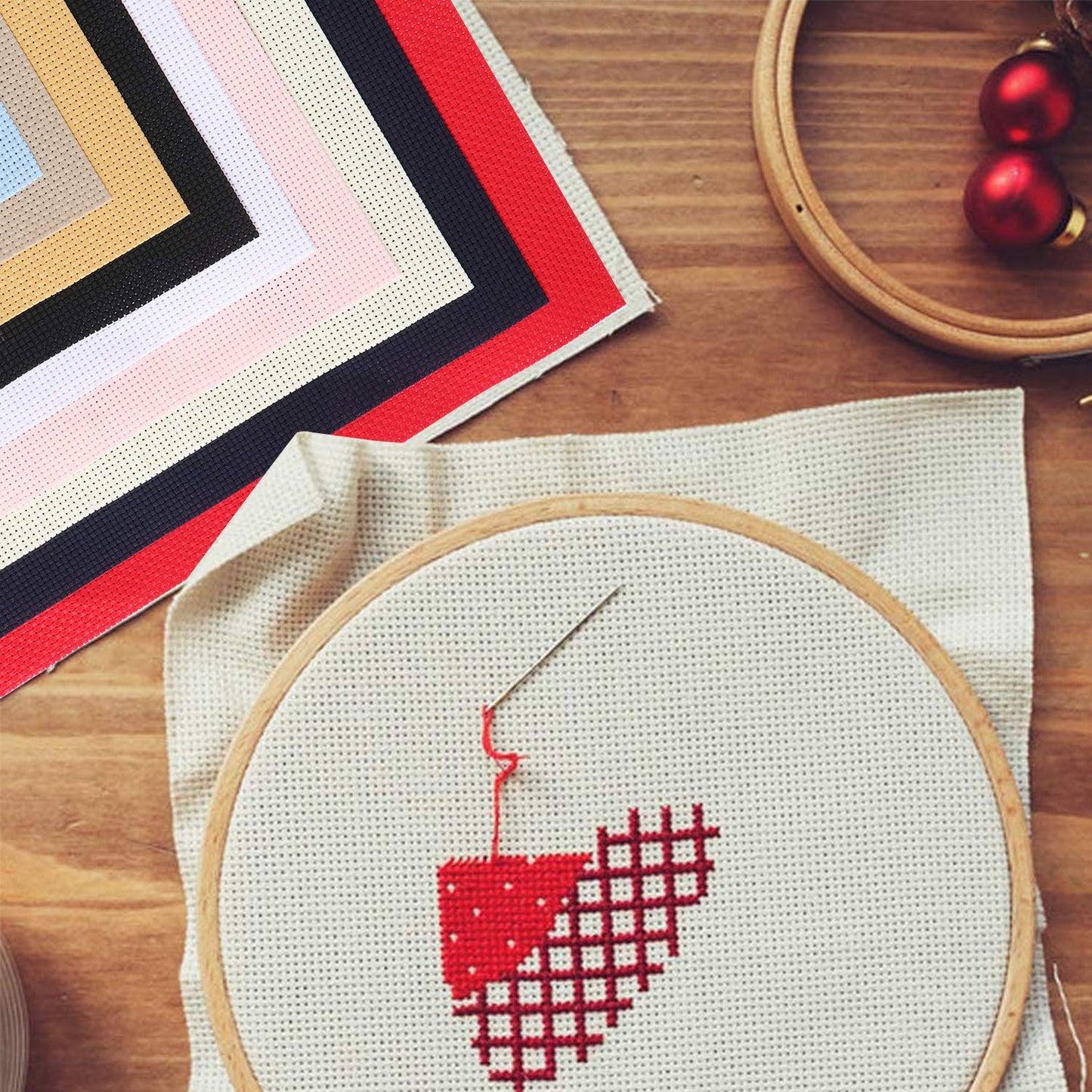 11pcs Cross Stitch Fabric DIY Cross Stitch Aida Cloth Fabric for Embroidery DIY Handmade Art Craft (5.9×5.9in)