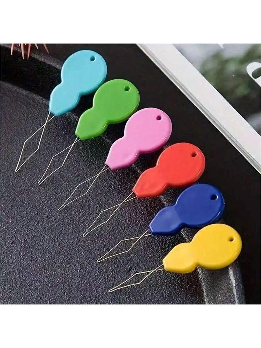 5pcs Plastic Needle Threaders, Hand/Machine Sewing Tool, Needle Threader Hand Machine Sewing Tool For Sewing Crafting, Knitting Craft, Quilting, DIY Art, Color Random-Halloween,Christmas,Fall,Winter, Supplies,