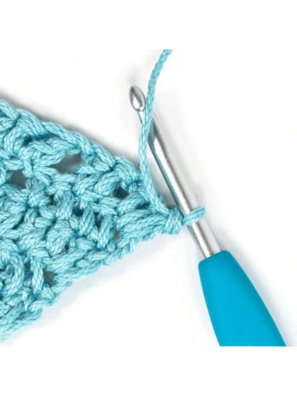 Clover 3672 Amour Crochet Hook Set (10 Sizes)
