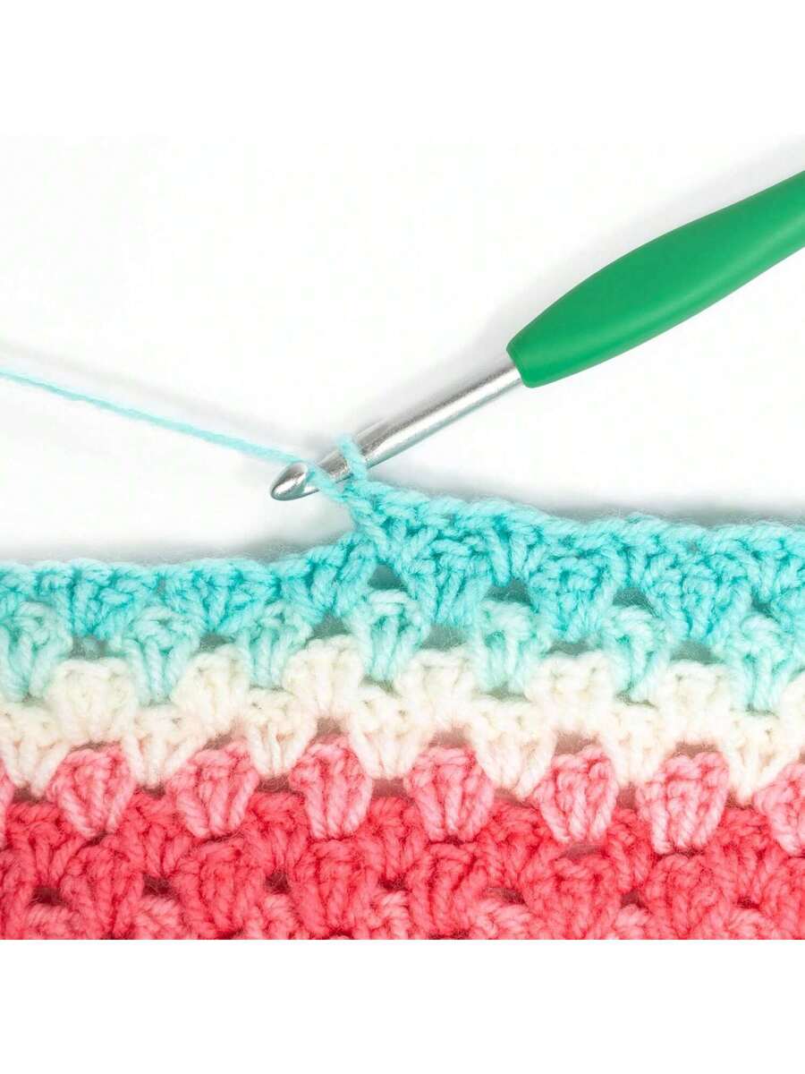 Clover 3672 Amour Crochet Hook Set (10 Sizes)