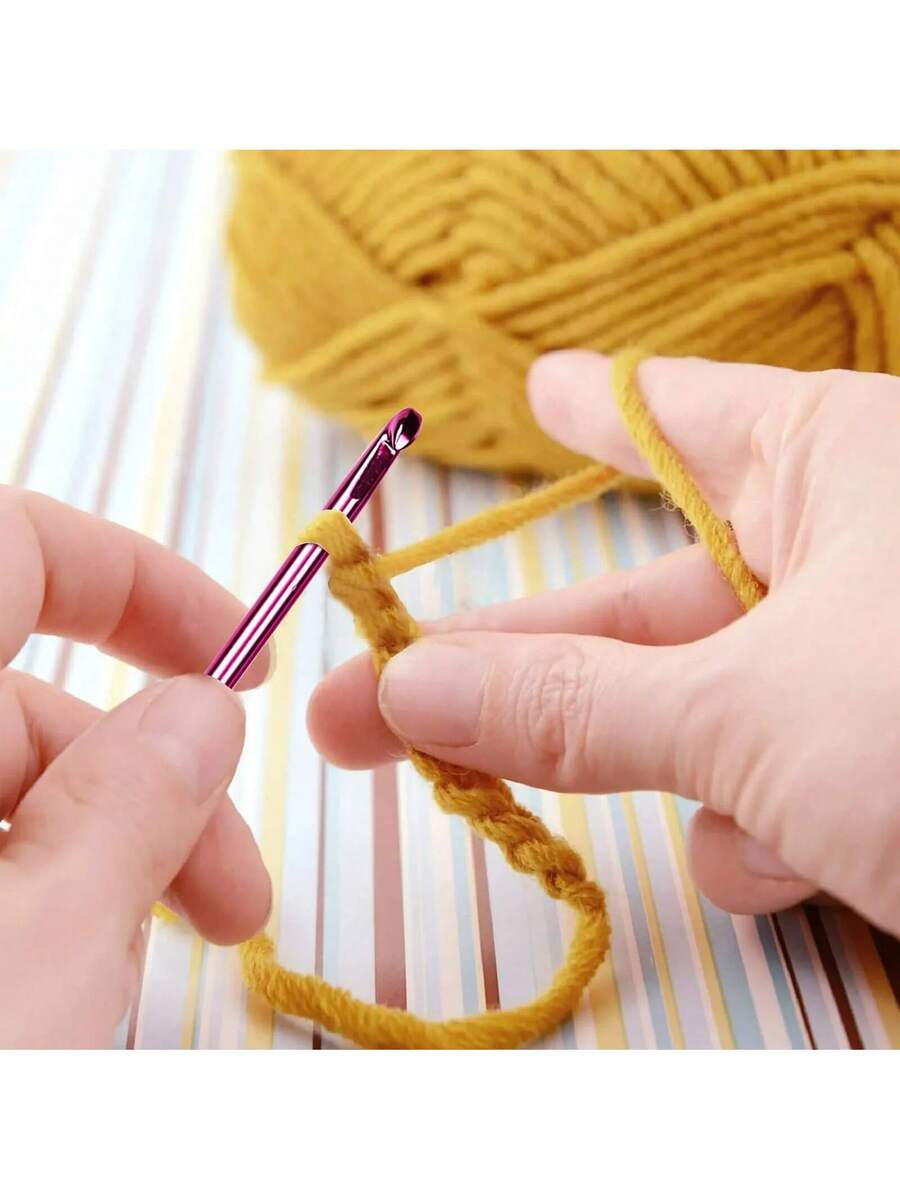 11pcs Crochet Hooks Set, Ergonomic Aluminum Knitting Needles with Comfort Grip