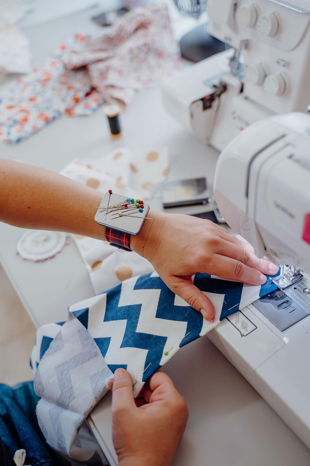 Magnetic Pin Cushion Wristband Black 9" – Strong Pin Holder for Sewing & Quilting | Gift for Sewers Gift for Quilters | Top Sewing Notion & Quilting Accessory | Wrist Pin Cushion