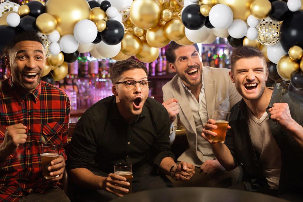 Black Gold White Balloon Arch Kit,137 Pcs Balloon Garland Kit Confetti Metallic with Balloons Tape for Wedding, Birthday,Graduation,New Years,Special Events Party Decoration