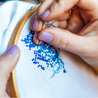 Embroidery Kit 215 Pcs,100 Colors Threads,5 Pcs Embroidery Hoops,3 Pcs Aida Cloth,40 Sewing Pins,Cross Stitch Tools and Embroidery Starter Kit for Adults and Kids Beginners