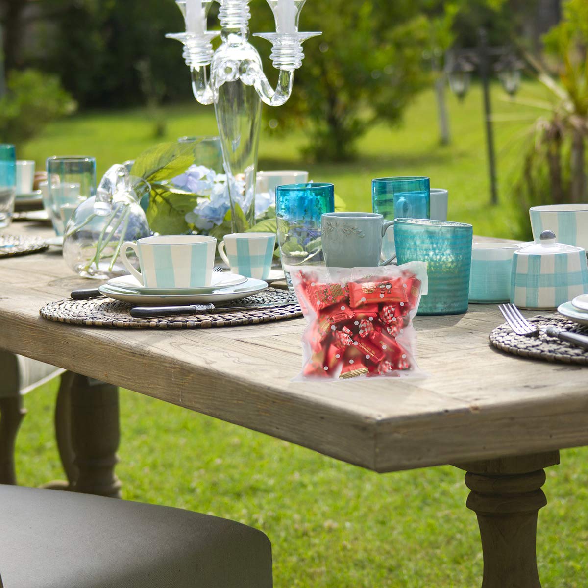 Self Adhesive Treat Cellophane Cookie Bag, White Polka Dot Party Favor Bag for Bakery, Candy, Cookie (5.5 x 5.5 inches, 100 Pcs)