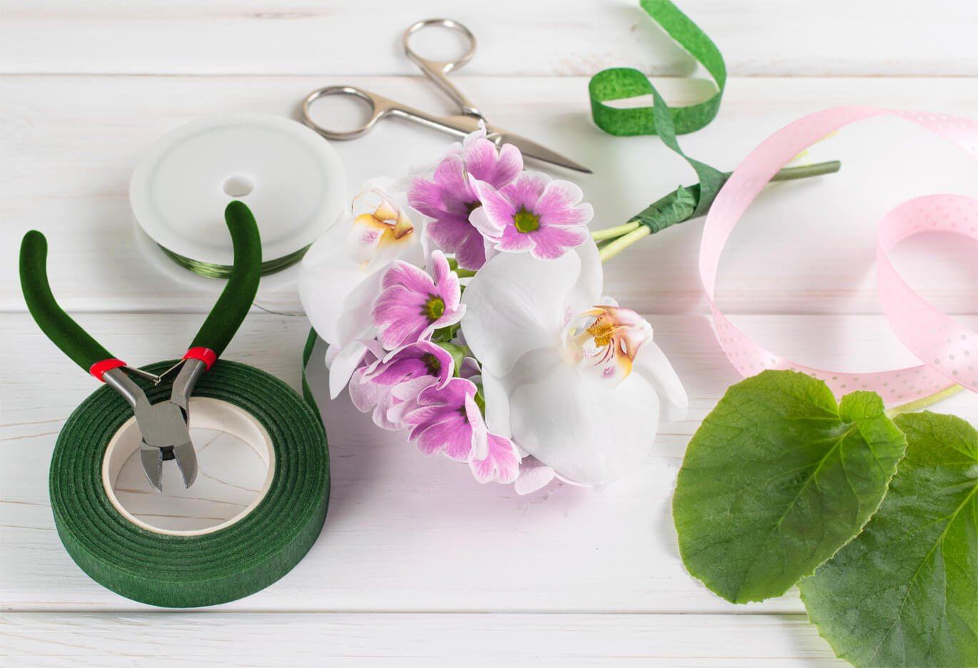 Floral Tape and Floral Wire Arrangement Tools Kit with Wire Cutter 26 Gauge Stem Wire and 22 Gauge Paddle Wire for Bouquet Stem Wrap Florist