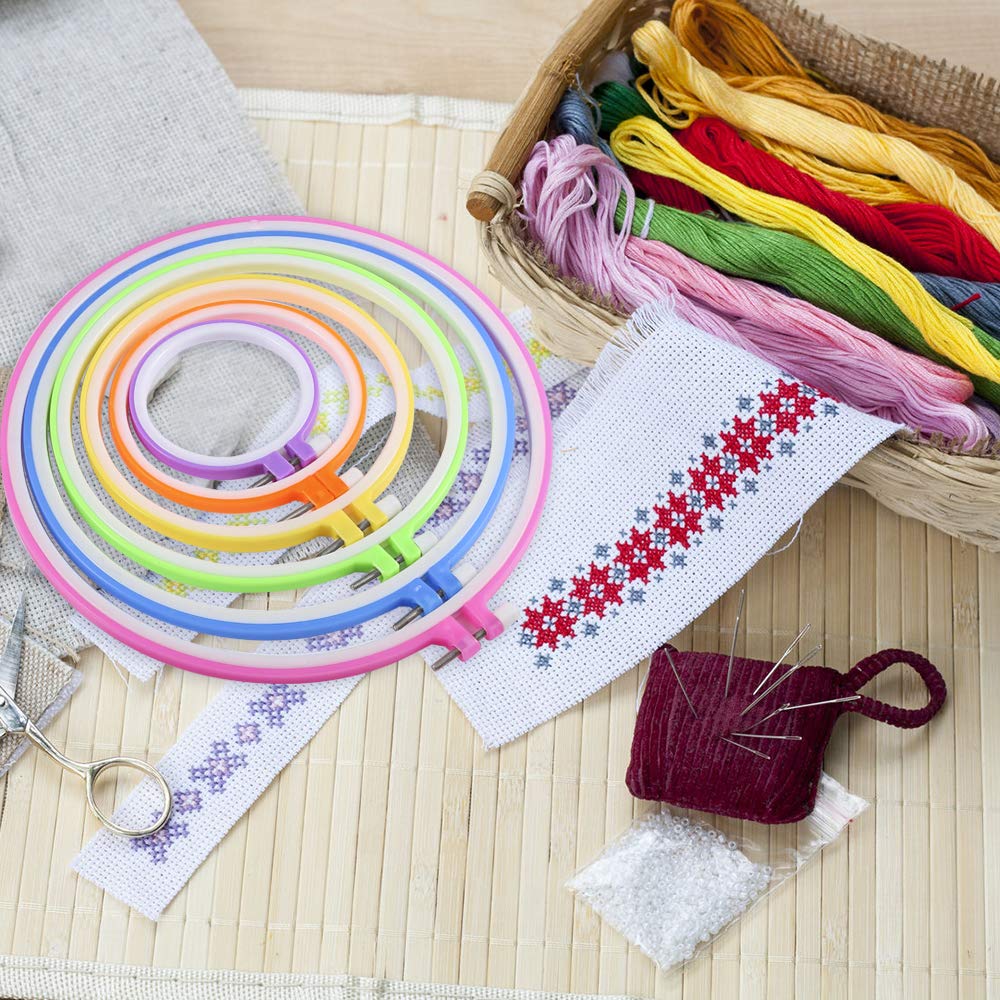 6 Pieces Embroidery Hoops and 15 Needles, Plastic Circle Cross Stitch Hoop Ring Embroidery Circle Set, 3.4 inch to 10.4 inch (Multicolor)