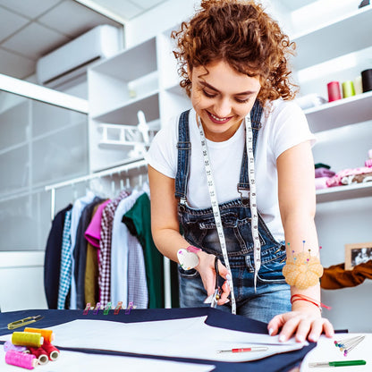 Sewing Kit - 216 Pcs, 2 Magnetic Wrist Pincushions, 200 Straight Pins, 10 Clips, 2 Seam Rippers, 1 Scissor