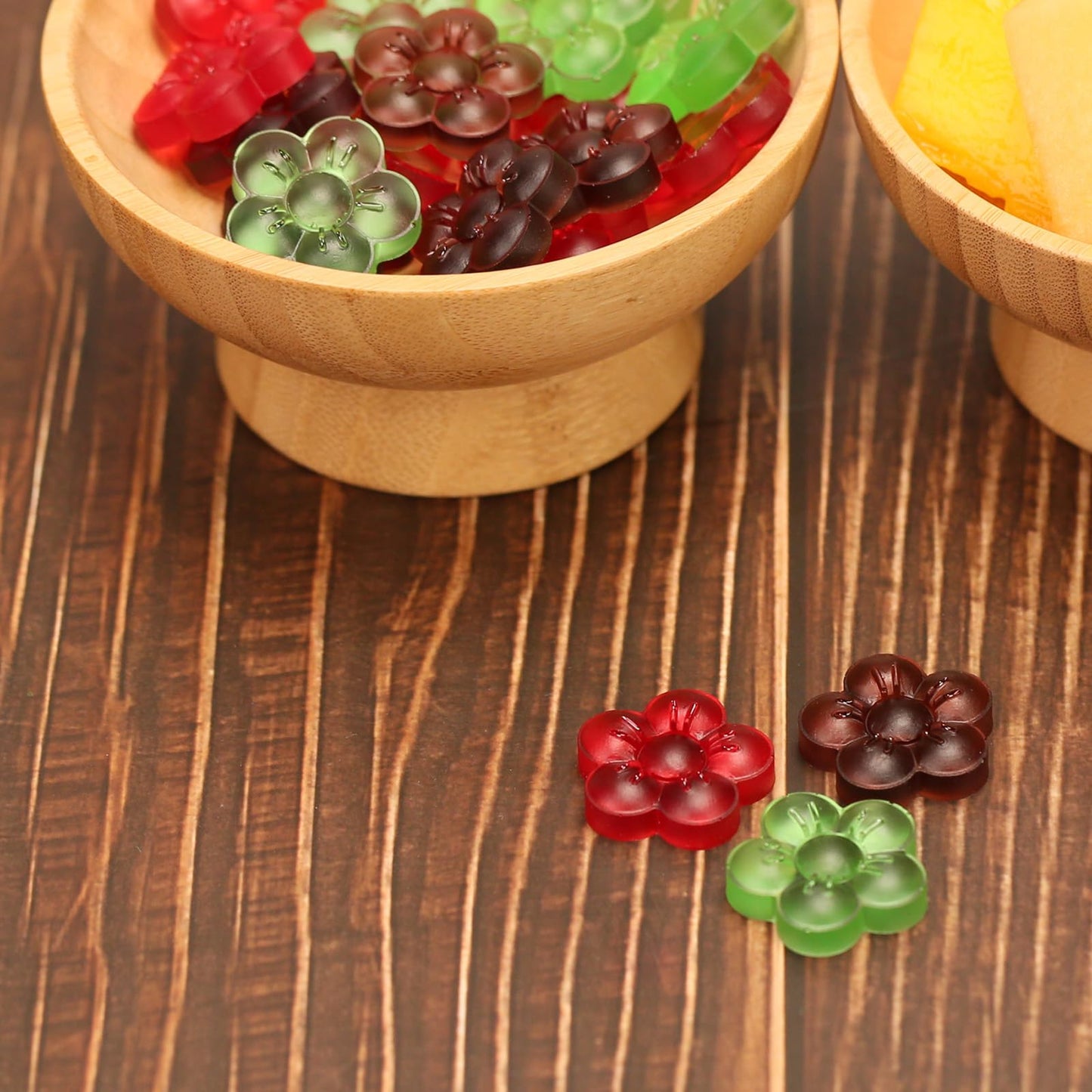 Flower Silicone Mold, Small Plum Blossom Shaped Flower Molds with 70 Cavities for Making Chocolate/Candy/Gummy/Cookie/Jelly/Ice Cube/Edible Flowers for Cake Decorating, Wintersweet Mold, with Scraper