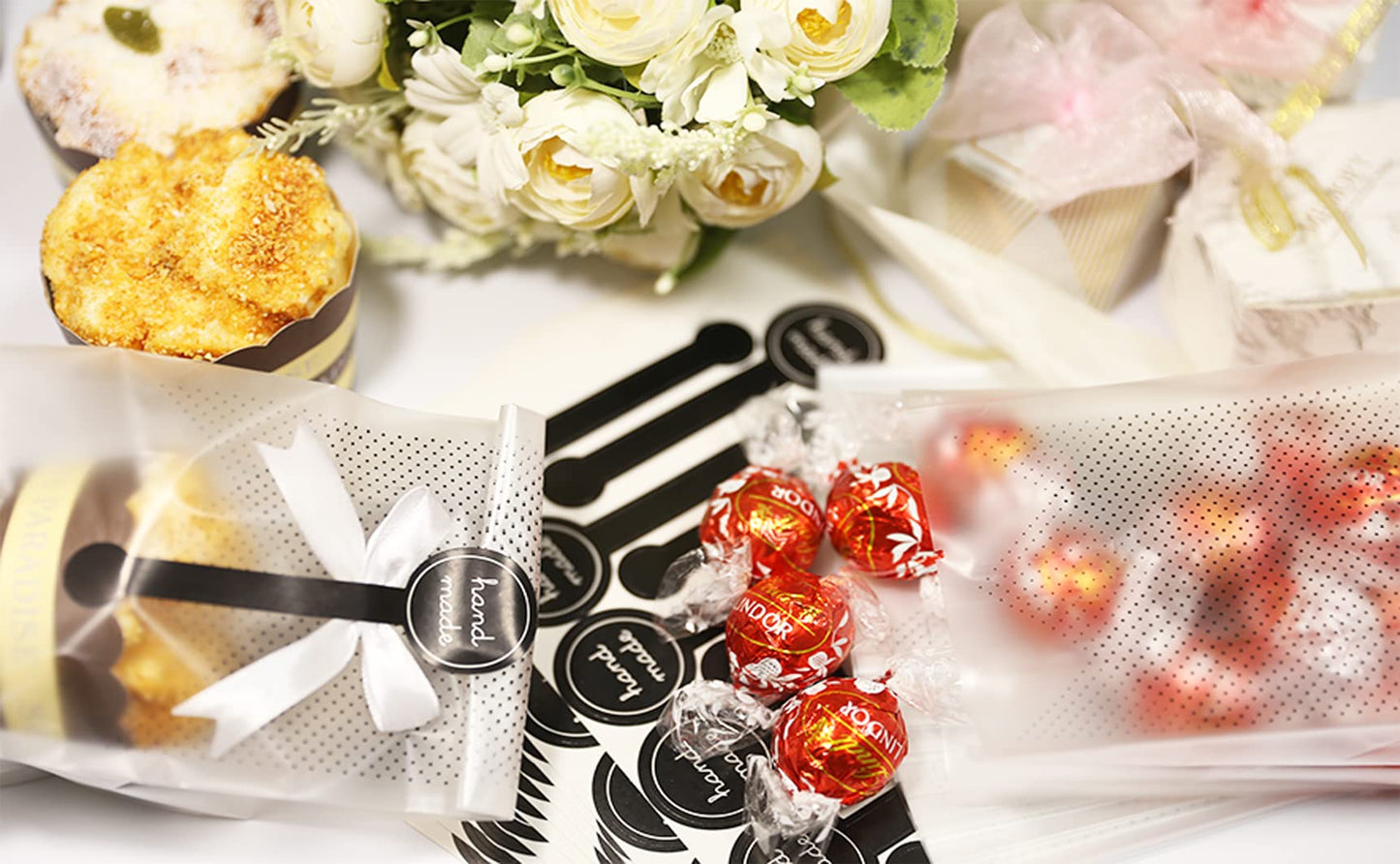 100 pcs./Pack Translucent Plastic Bags for Cookie,Cake,Chocolate,Candy,Snack Wrapping Good for Bakery Party with Stickers