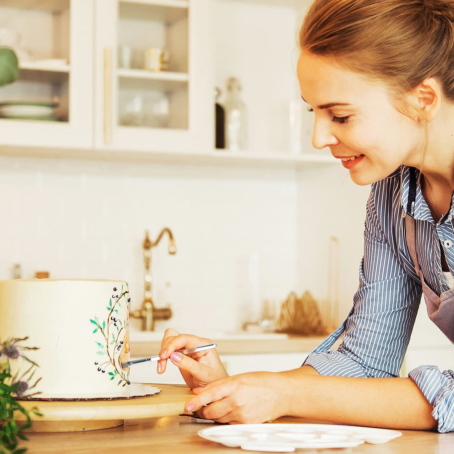 10 Pcs Food Safe Paint Brushes Fondant Tools for Cake Baking Chocolate Sugar Cookie Decoration Cake Brushes for Luster Dust Pastry Decorating Supplies with Fondant and Gum Paste Tool(Clear)