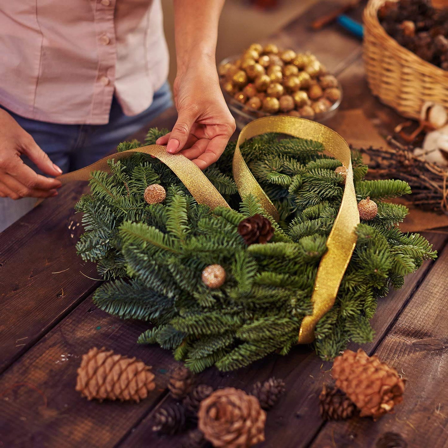 2 Pieces 14 inch Metal Wire Wreath Form Frame Dark Green Ring for Fall Festival and Halloween Decoration Door