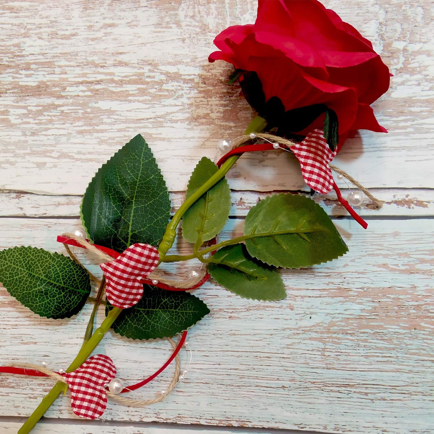 5.47 Yards Valentine's Day Heart Beads Ribbon Stain Ribbon Heart Garland Wreath for Valentine's Day Wedding Decoration