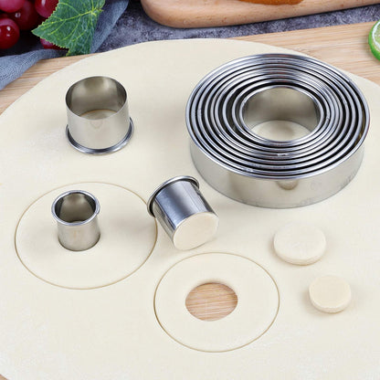 Round Cookie Cutters Set 12 Pieces Bistcuit Cookie Cutters Circle Pastry Cutters Round Donut Ring Molds for Baking for Pastries Doughs Doughnuts