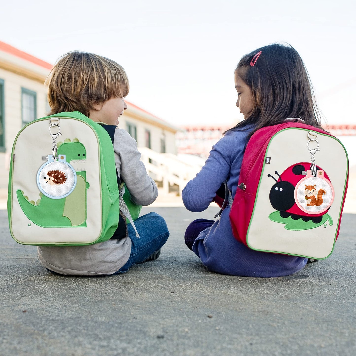 5Pcs Embroidery Kit for Kids Stamped Cross Stitch DIY Key Chain with Woodland Animal Patterns Needlepoint Starter Kits Craft Supplies for Beginners Adults Schoolbag