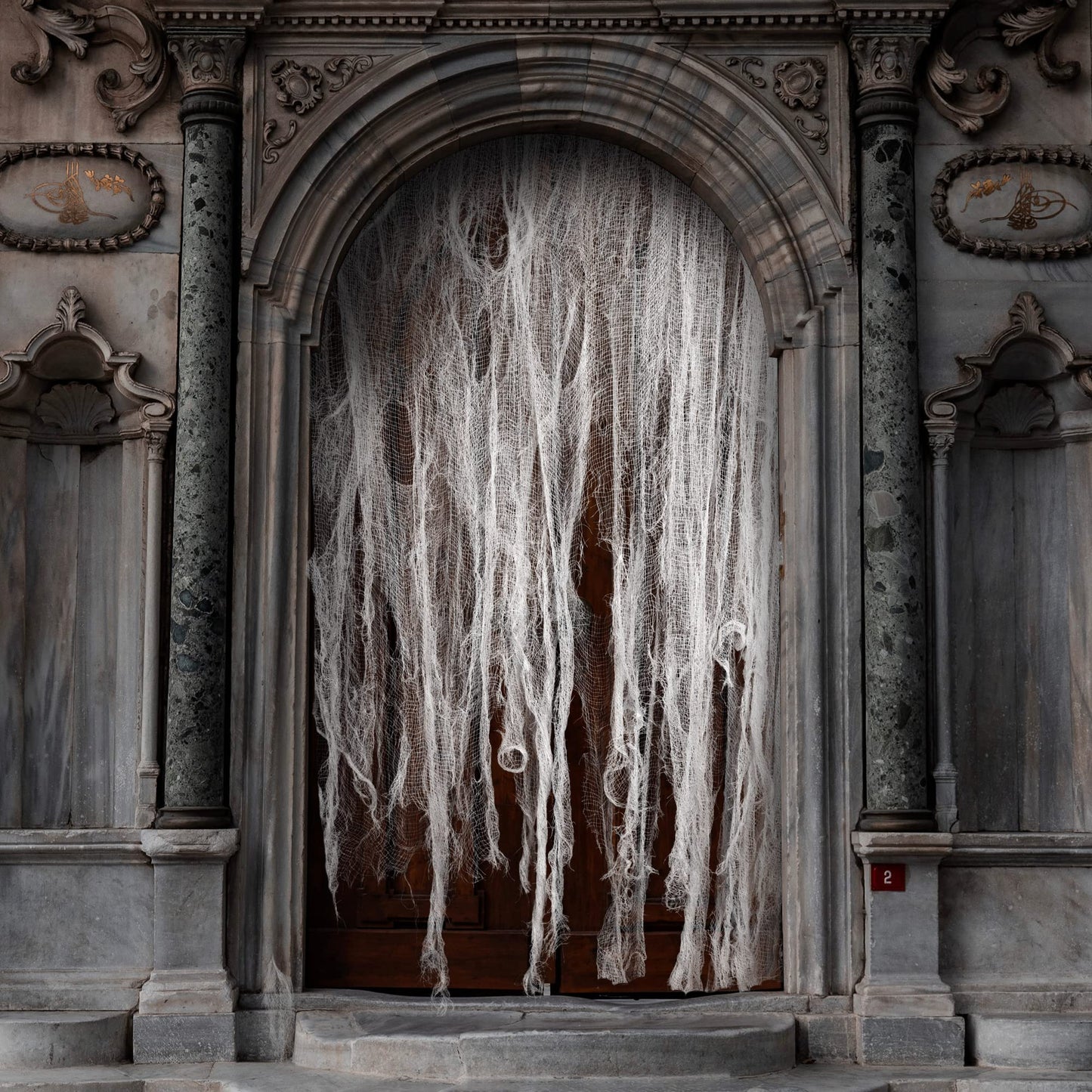 500x39 Inch Large Size Spooky Cloth-White Scary Creepy Cloth-Windows Doorways Cover Gauze for Halloween Party Haunted House Decor