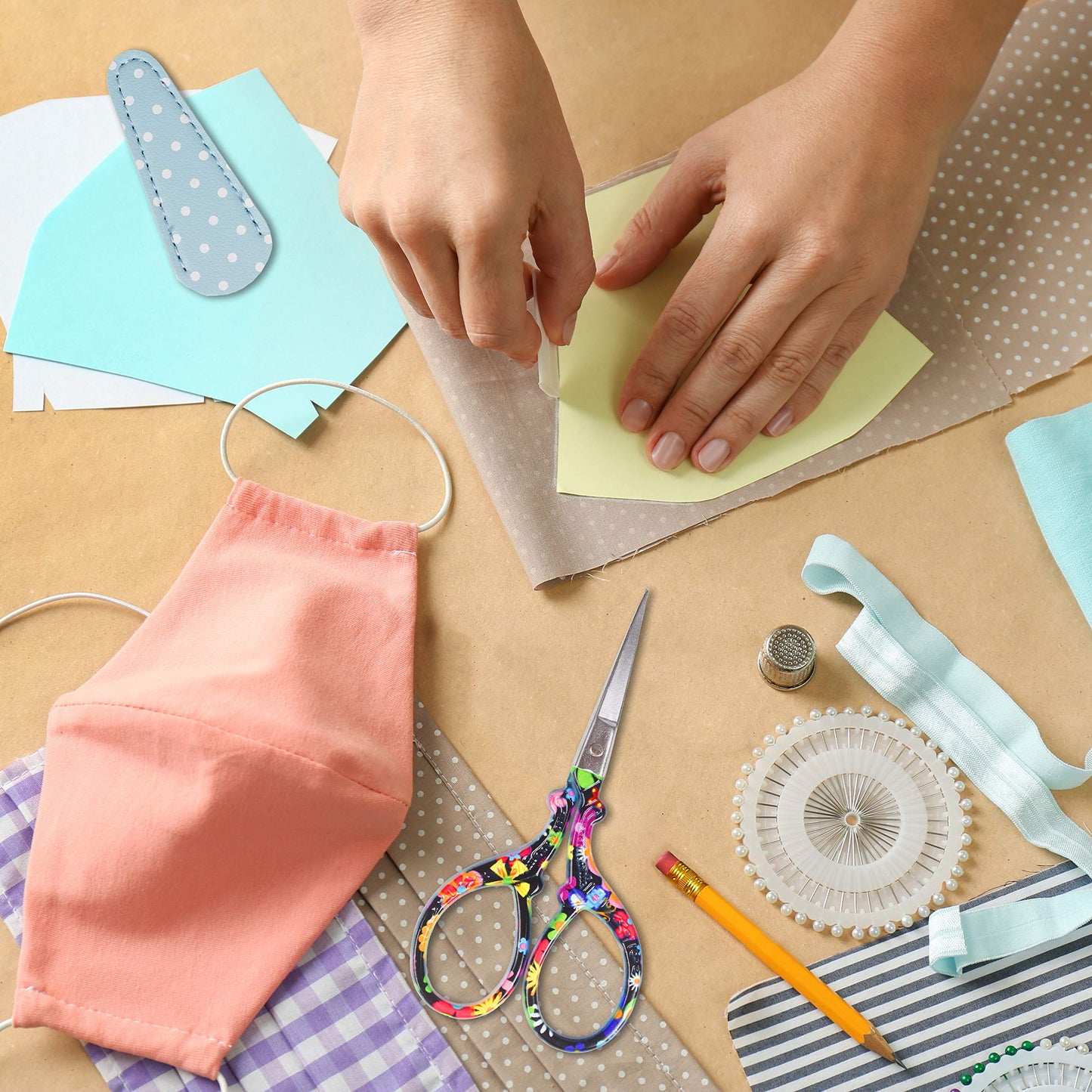 Sewing scissors sharp scissors Embroidery Scissors Crafting Threading Scissors with Leather Scissors Cover for Needlework Craft Art Work Manual Sewing Handicraft DIY Tool Black Flower