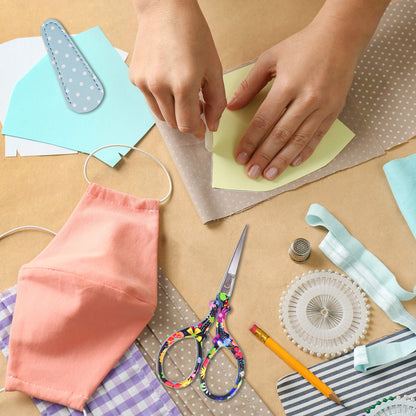 Sewing scissors sharp scissors Embroidery Scissors Crafting Threading Scissors with Leather Scissors Cover for Needlework Craft Art Work Manual Sewing Handicraft DIY Tool Black Flower