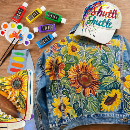 Fabric Paint, Shuttle Art 18 Colors Permanent Soft Fabric Paint in Bottles (60ml/2oz) with Brushes, Palette, Stencils, Non-Toxic Textile Paint for T-Shirts, Shoes, Jeans, Bags, DIY Projects&Art