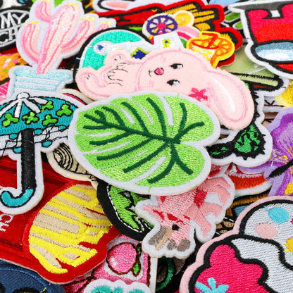 Iron on Patches for Clothing: 100Pcs Random Assorted Styles Funny Patch Repair Embroidered Appliques for Clothes Sew on/Iron on Jackets Backpacks Hat Dress Fabric for DIY Accessories